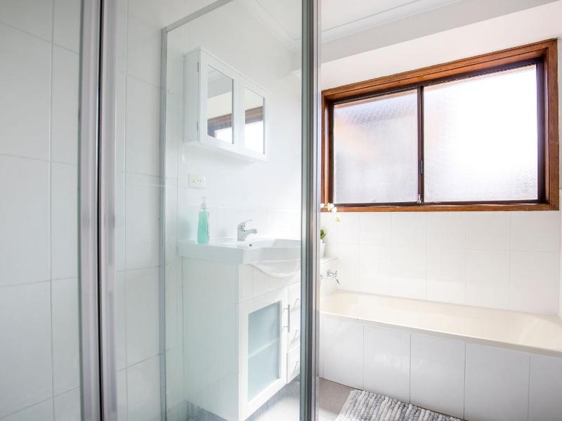 Sea and Sun Pet Friendly 4 Mins to Beach - image 22