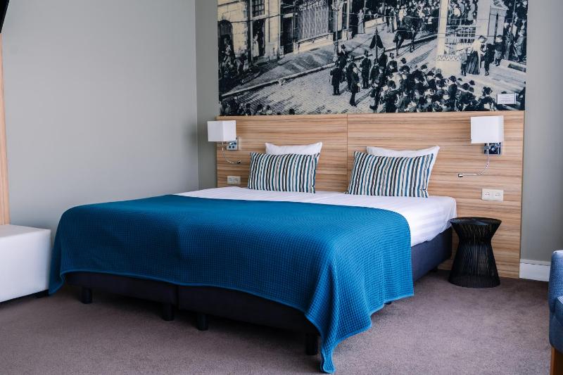 Comfort Twin Room image 1