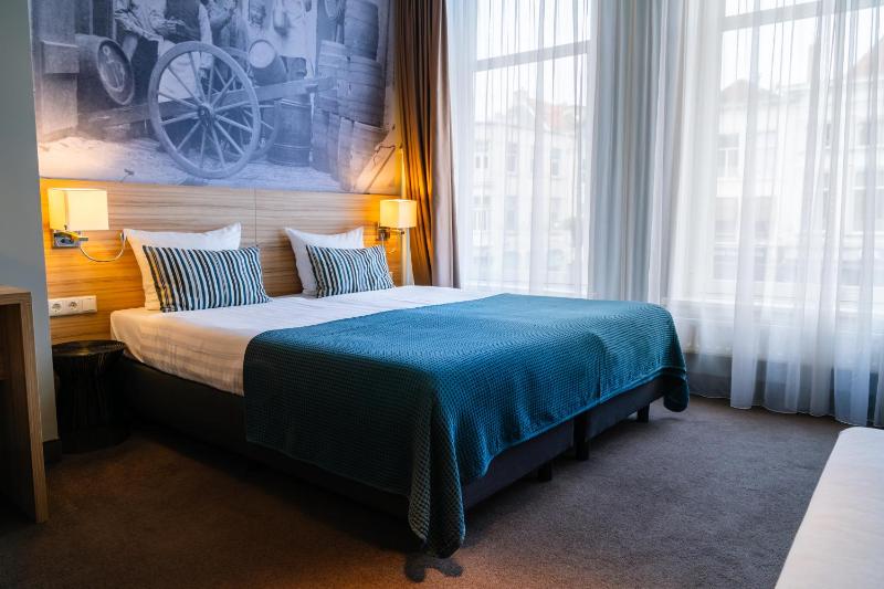 Standard Triple Room image 1