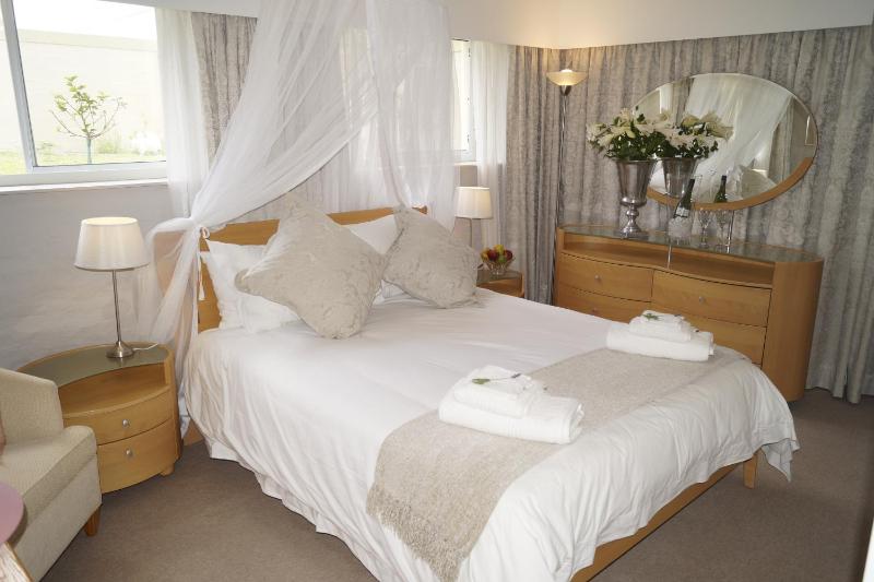 Valentines Hermanus - image 11