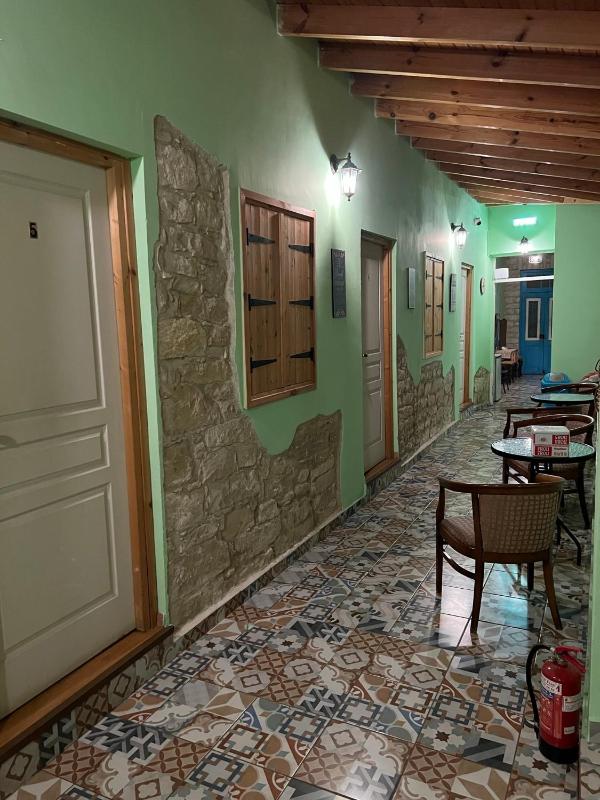 Zouglas App Guesthouse - image 13