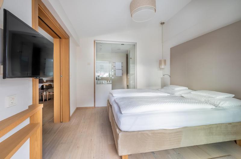 Suite image 4