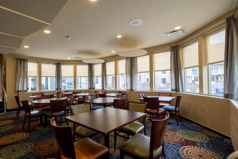 Holiday Inn Express Hotel & Suites Pittsburgh Airport By IHG - image 23