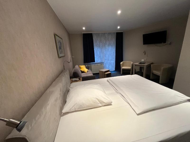 Triple Room image 1