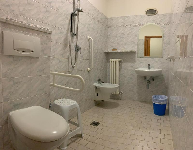 Quadruple Room with Balcony image 3