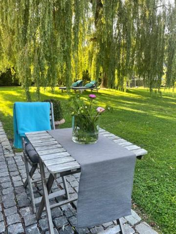 Deluxe Double or Twin Room with Garden View image 4
