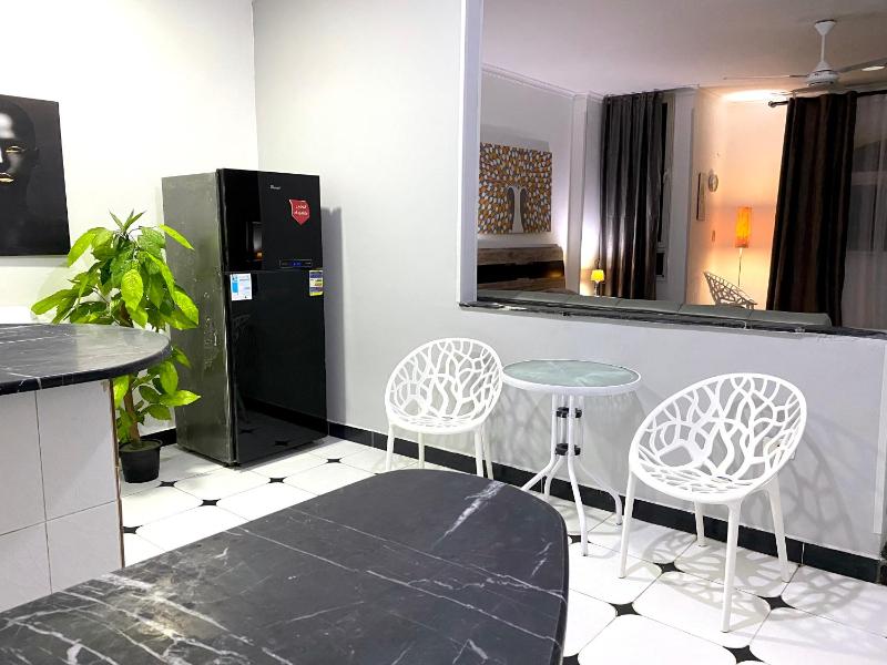 Lima Modern. Sea View. Strong Wi Fi. Sheraton Road - image 4
