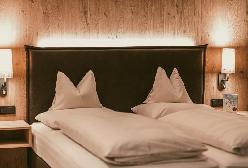 Suite with Balcony image 2