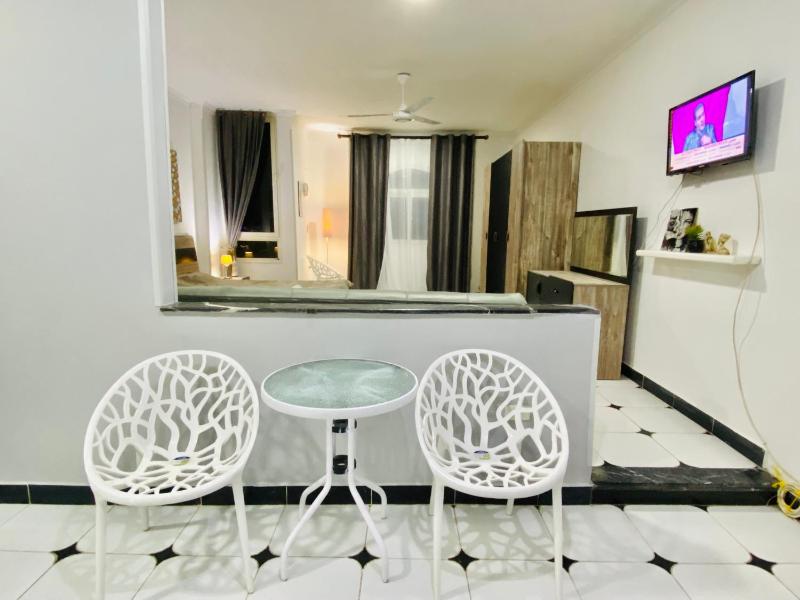 Lima Modern. Sea View. Strong Wi Fi. Sheraton Road - image 46