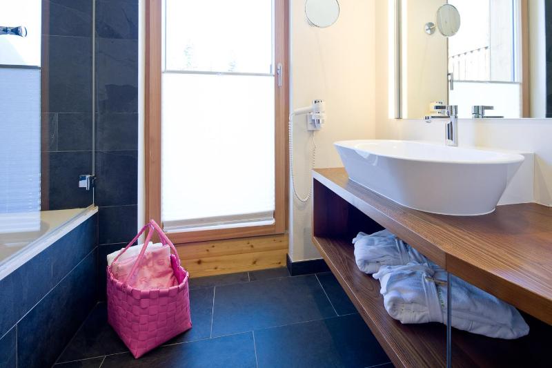 Superior Double Room image 4