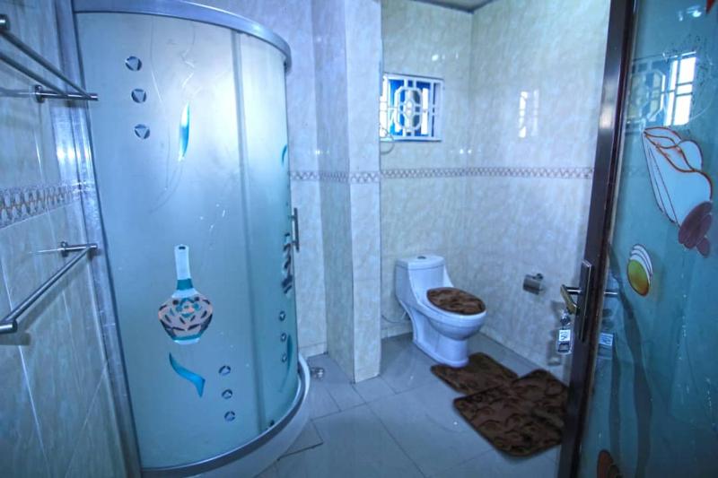 PhaGibs Inn Hotel - image 6