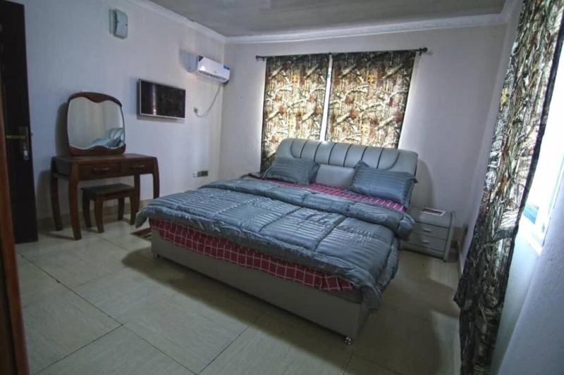 PhaGibs Inn Hotel - image 3