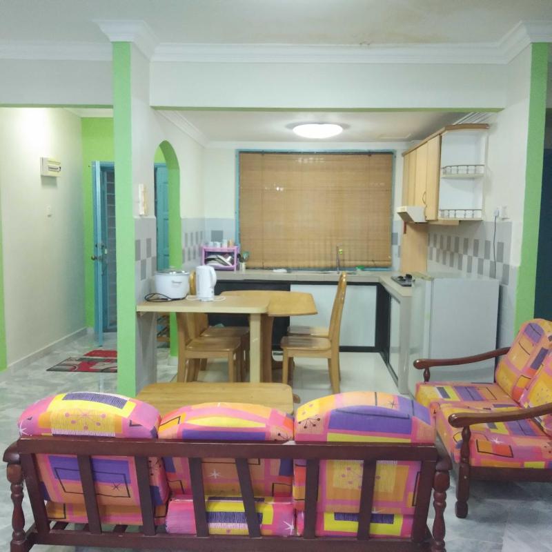 Homestay @ Cocobay Resort Condominium [2 BR 2B] - image 9