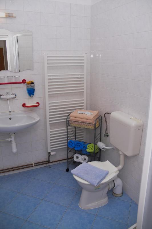 Quadruple Room image 1