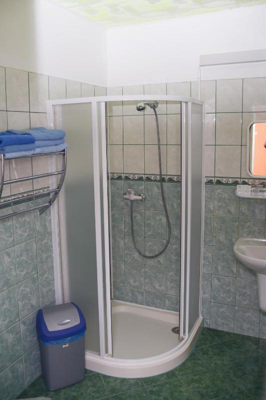 Triple Room with Balcony image 4