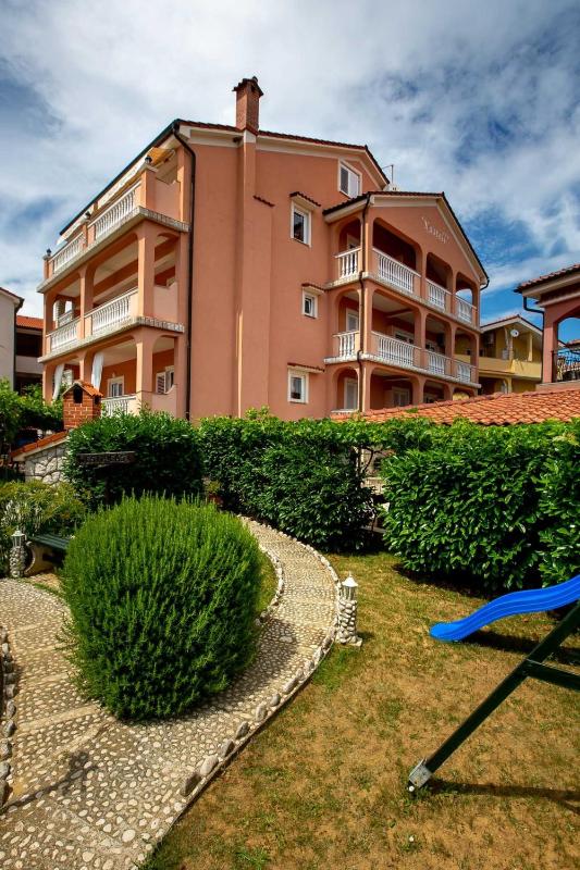 Studio apartment in Lopar with air conditioning WiFi 4886-5 - image 22