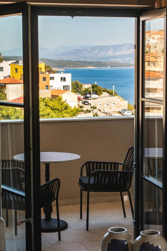 Deluxe Suite with Sea View image 1