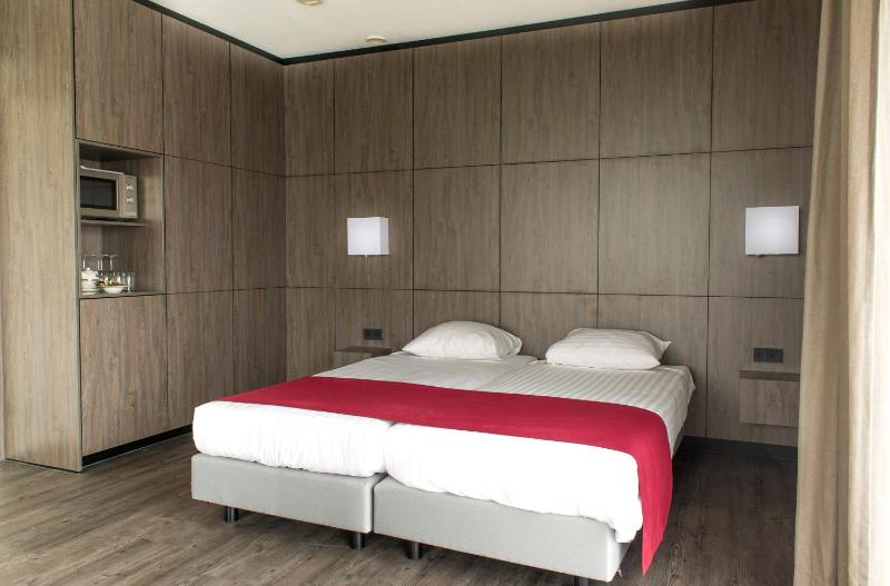 Deluxe Apartment image 1