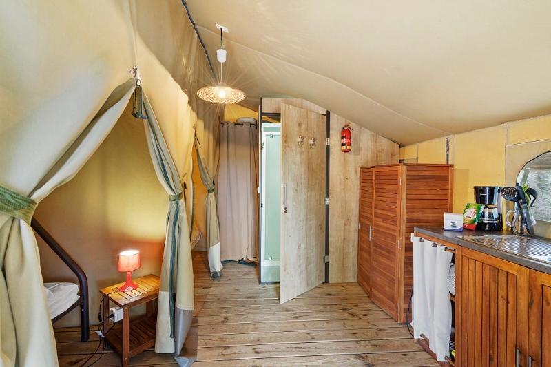 Superior Tent image 4