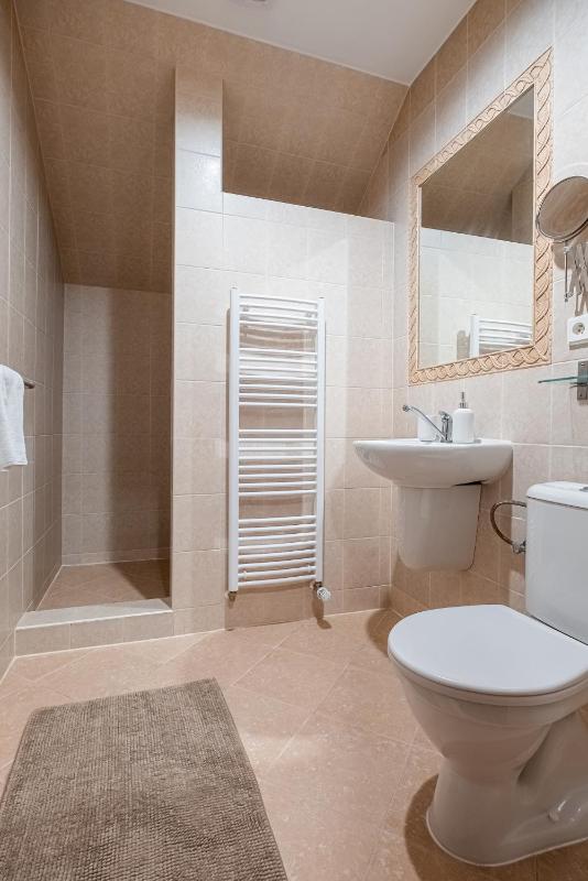 Double or Twin Room image 1