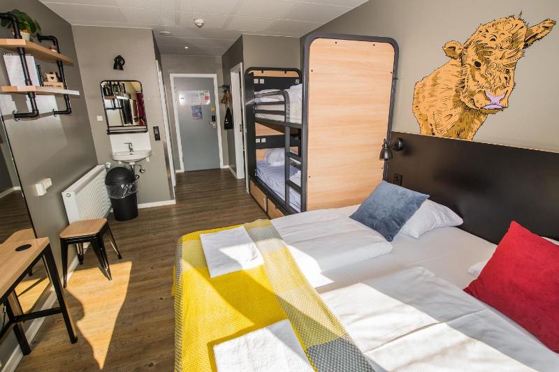 Family Room for 4 image 3