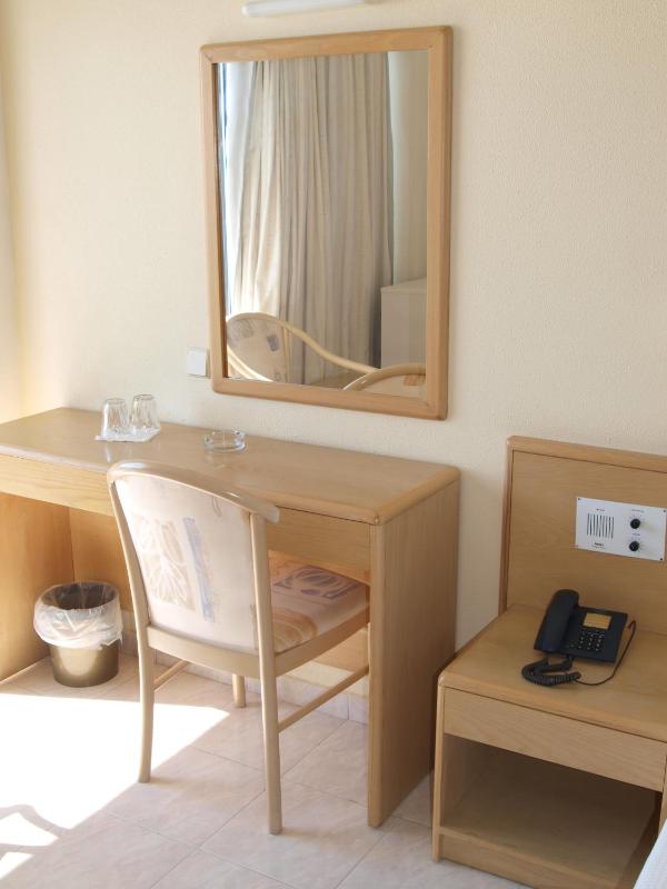 Standard Room with Sea View image 2