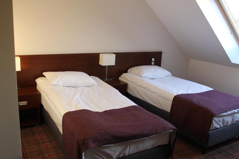Single Room image 3