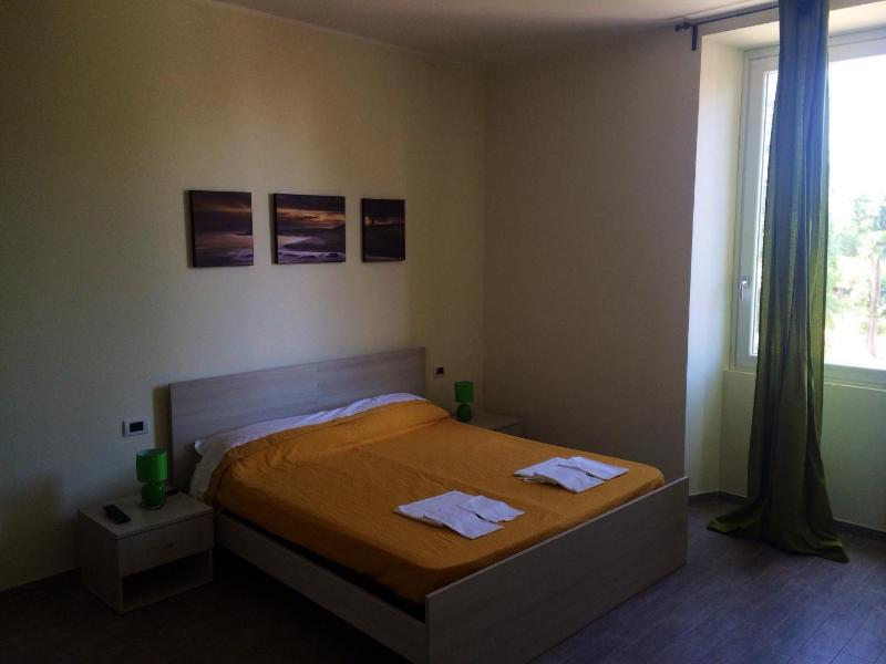 Comfort Triple Room image 2