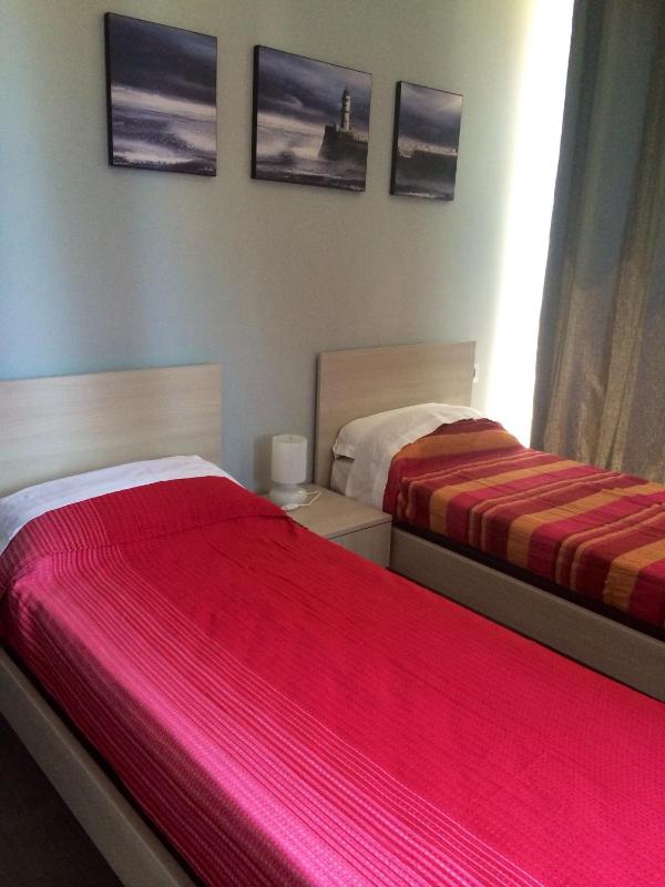 Double or Twin Room with Garden View image 3