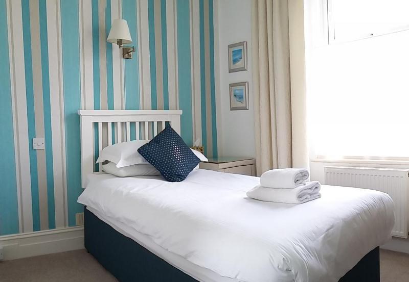 Single Room image 1