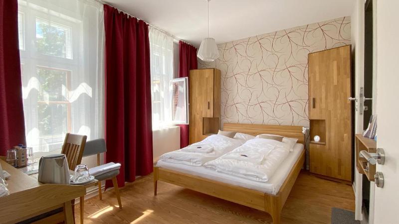 Standard Double or Twin Room image 1
