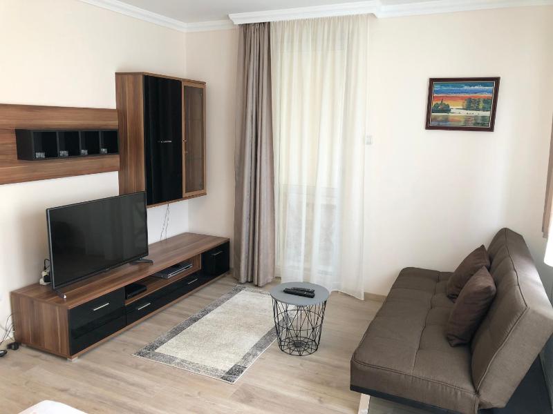 Oli Apartman - image 1