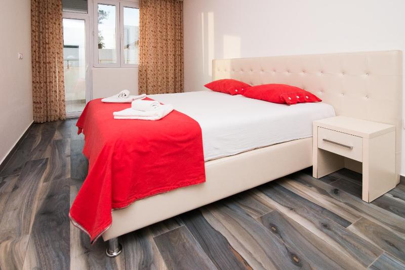 Apartment - Ground Floor (4) image 4