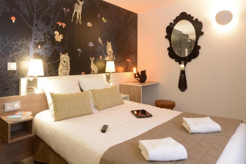 Superior Double Room - Queen Size Bed image 1