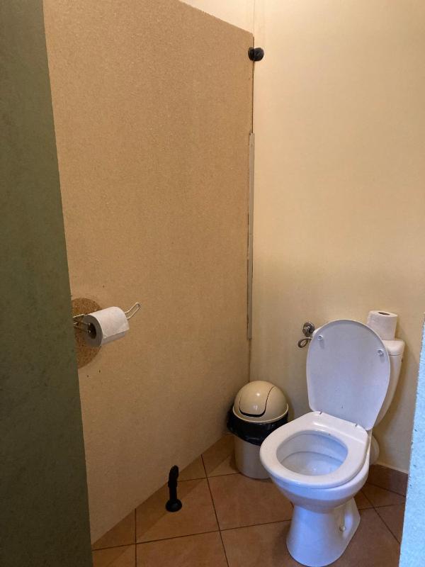 Chalet with Shared Bathroom image 3