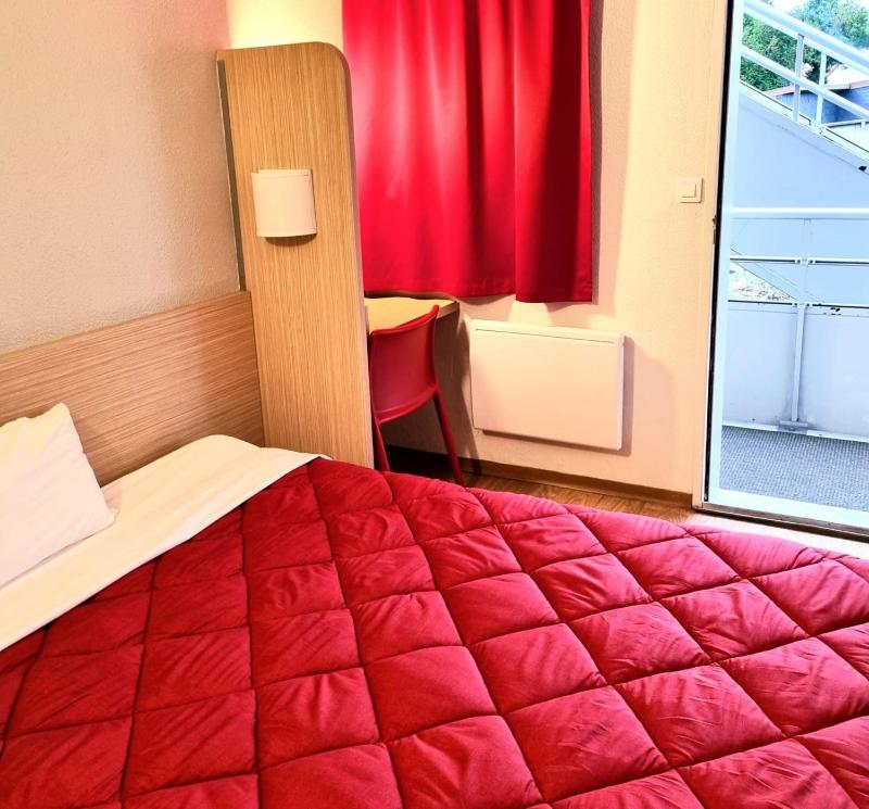 Double Room image 1