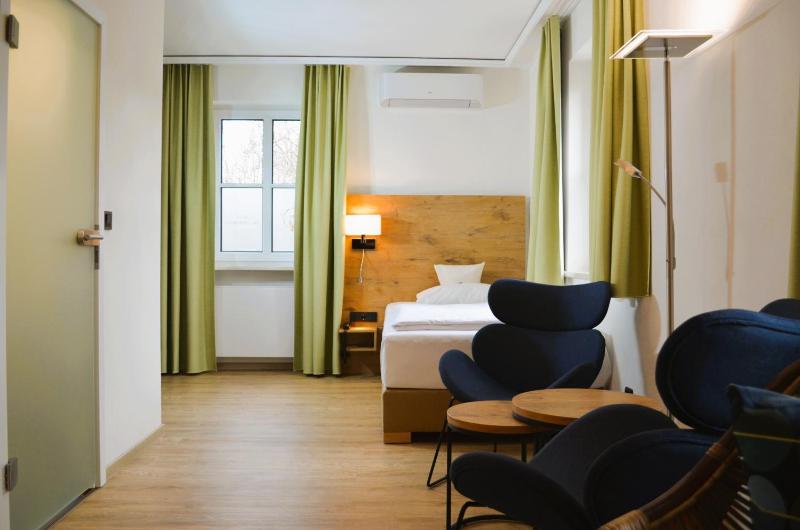 Comfort Single Room image 2