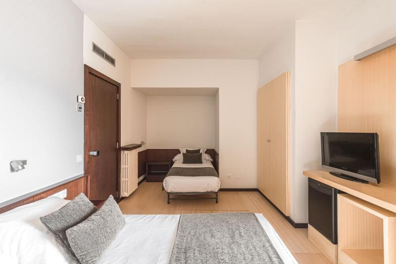 Triple Room image 4