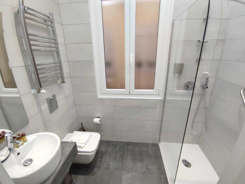 Triple Room image 4