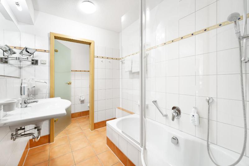 Deluxe Double Room Country Style image 2