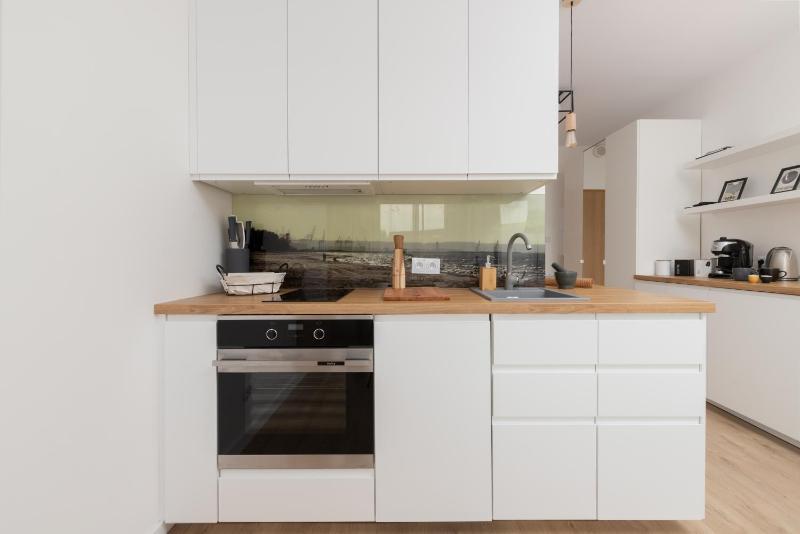 Baltic Nomad Studio Bastion Walowa Old Town by Noclegi Renters - image 10