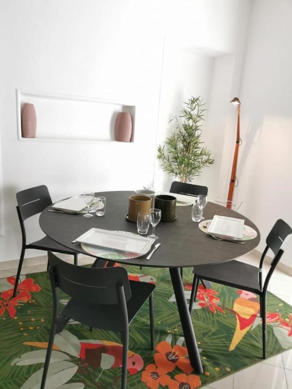 Two-Bedroom Apartment image 3