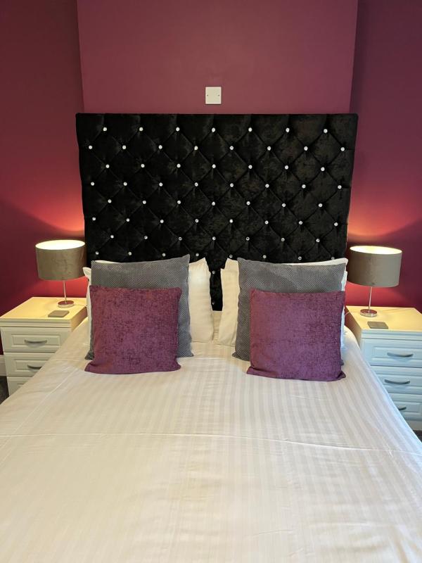 King Room image 1