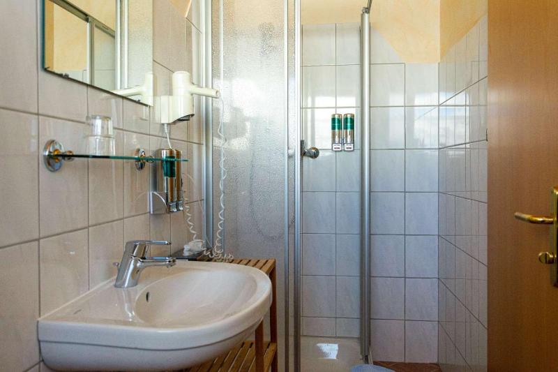 Single Room image 1