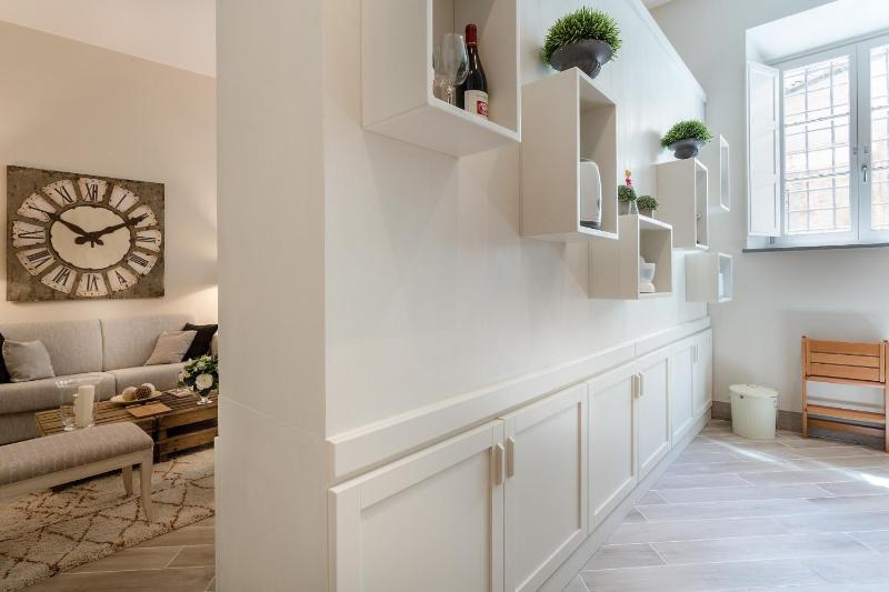 Casa Mirella central smart GROUND FLOOR apartment inside Lucca - image 16