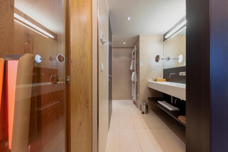 Comfort Double or Twin Room image 3
