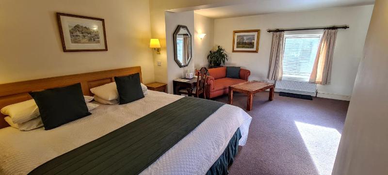 Courtyard - Double or Twin (Pet-Friendly) image 4