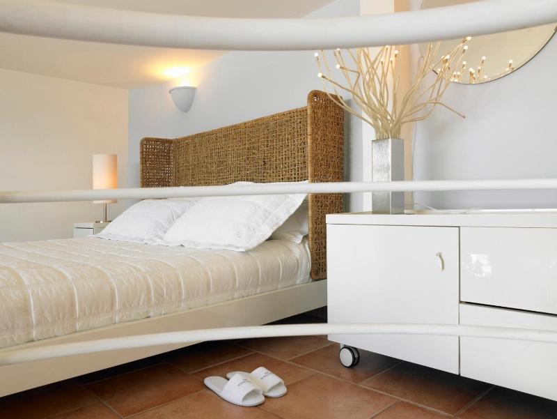 Suite - Split Level image 1