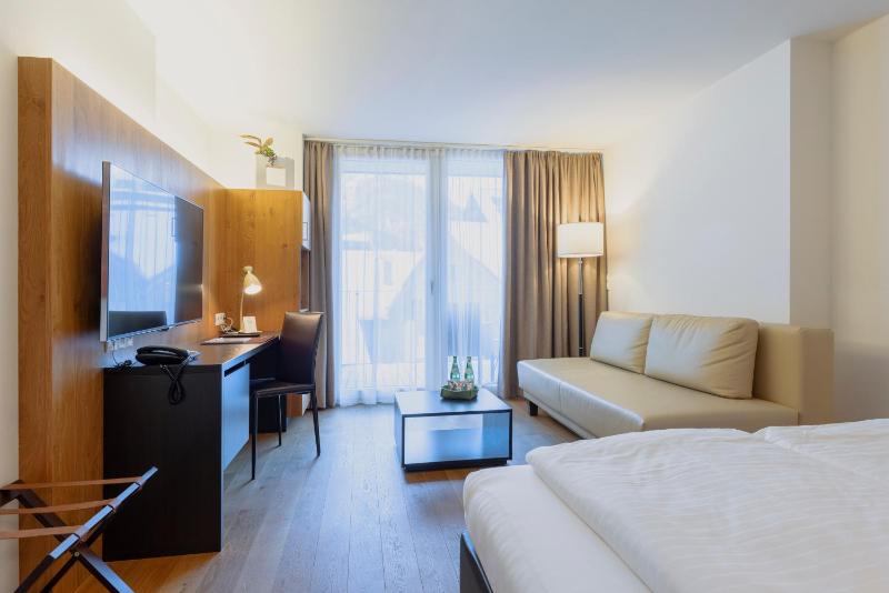 Superior Double or Triple Room with Balcony image 4