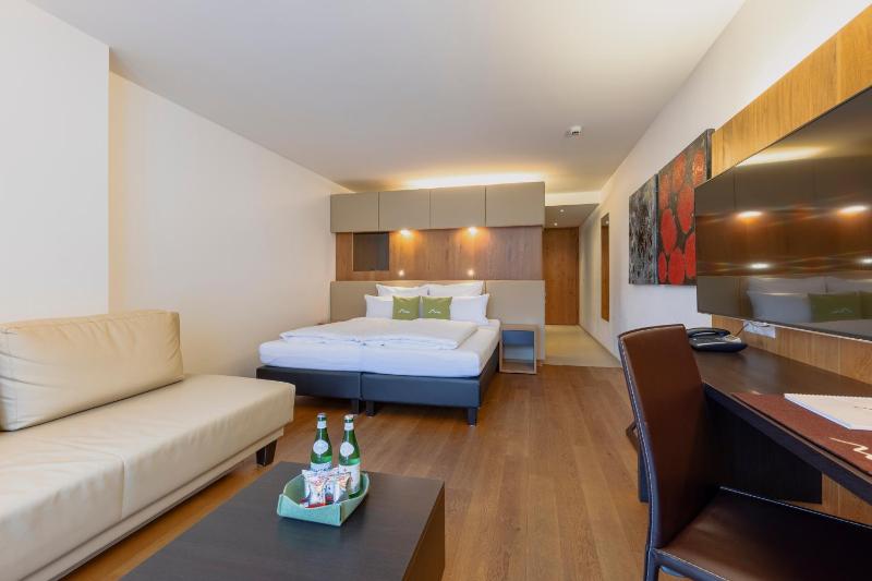 Superior Double or Triple Room with Balcony image 3